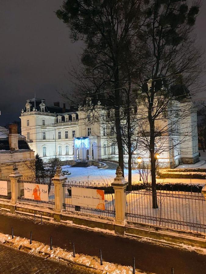 Grand de Luxe Residence Lviv Extérieur photo